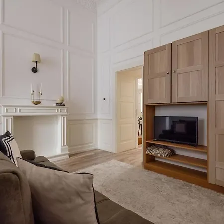 Noble Under Buda Castle With Ac Apartmán *