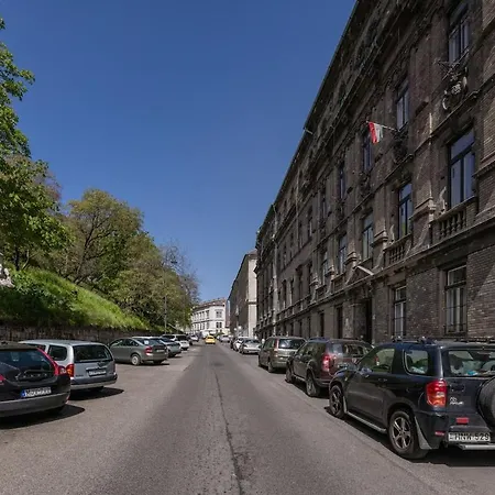 Lejlighed Noble Under Buda Castle With Ac