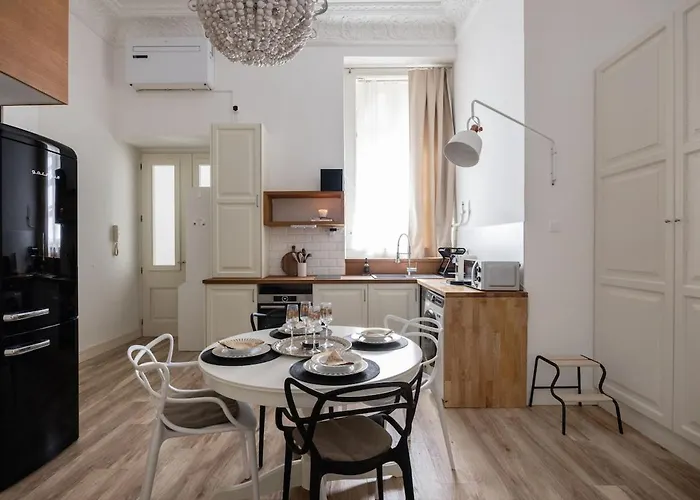 Noble Under Buda Castle With Ac *