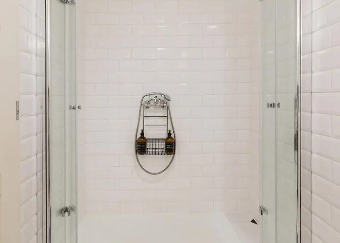 Apartment Noble Under Buda Castle With Ac *